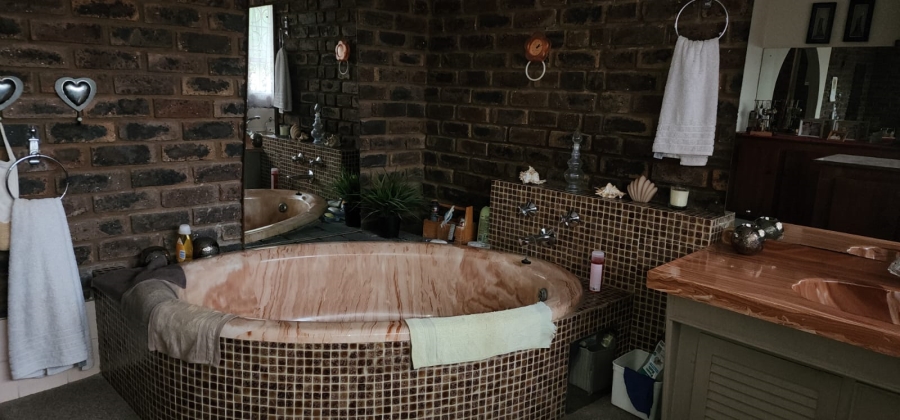 4 Bedroom Property for Sale in Stilfontein Ext 4 North West